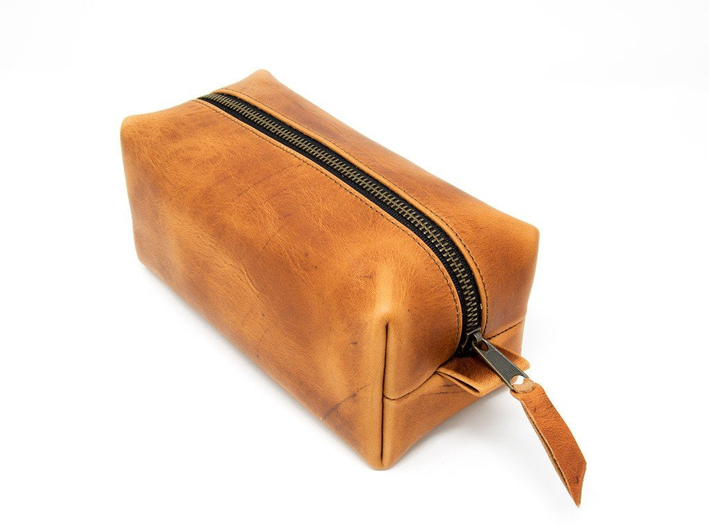 Milwaukee Leather Dopp Kit - Natural Toiletry Bag - olpr.