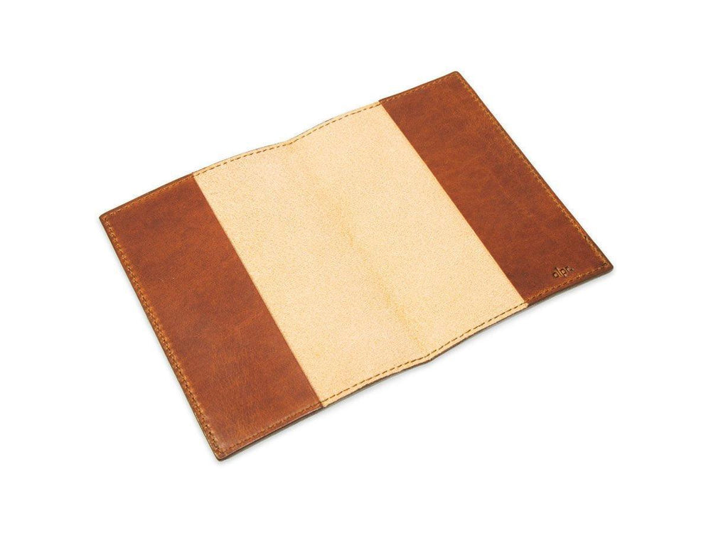 
                      
                        Milwaukee Leather Passport Cover - Chestnut - olpr.
                      
                    